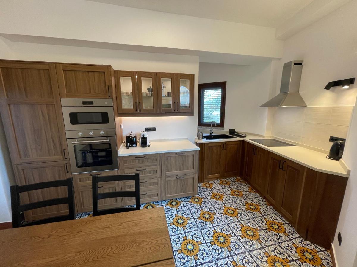 John Sea Suites Giardini Naxos Exterior photo